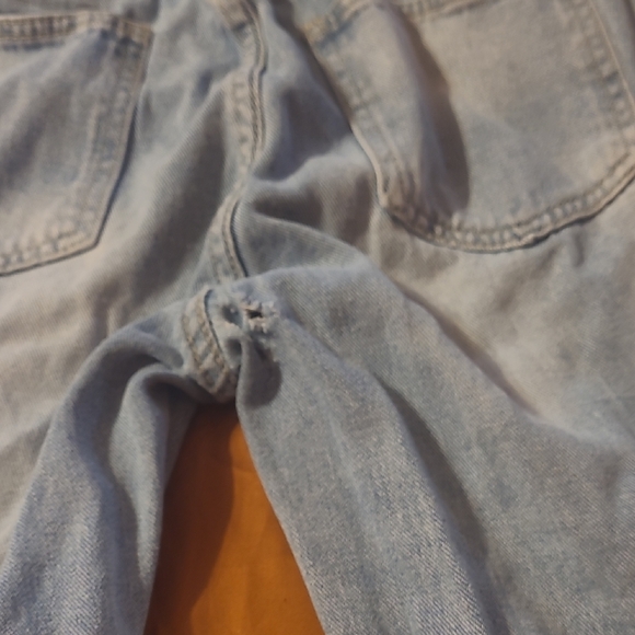 SHEIN Light Blue Distressed Boyfriend Jeans - Picture 2 of 4